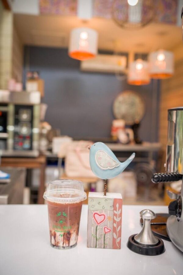 กาแฟเข้ม ชาเขียวกลมกล่อม Littlebird